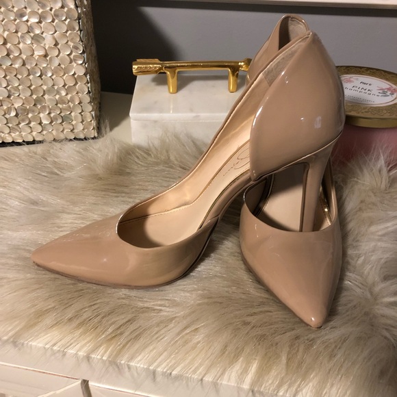 Jessica Simpson patten leather heels - Picture 3 of 3